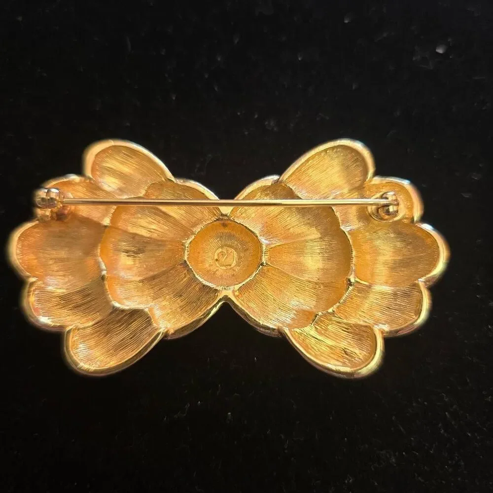Swarovski Susan Caplan Gold Crystal Bow Pin Brooch